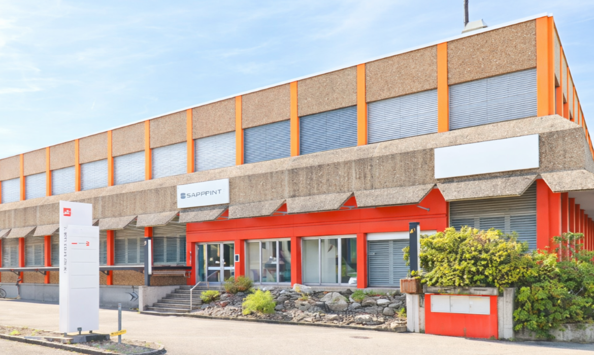 ZT Gebäude_Henzmannstrasse18 zu vermieten: Gewerberäumlichkeiten. Bild zeigt Gebäude, Henzmannstrasse 18, Zofingen